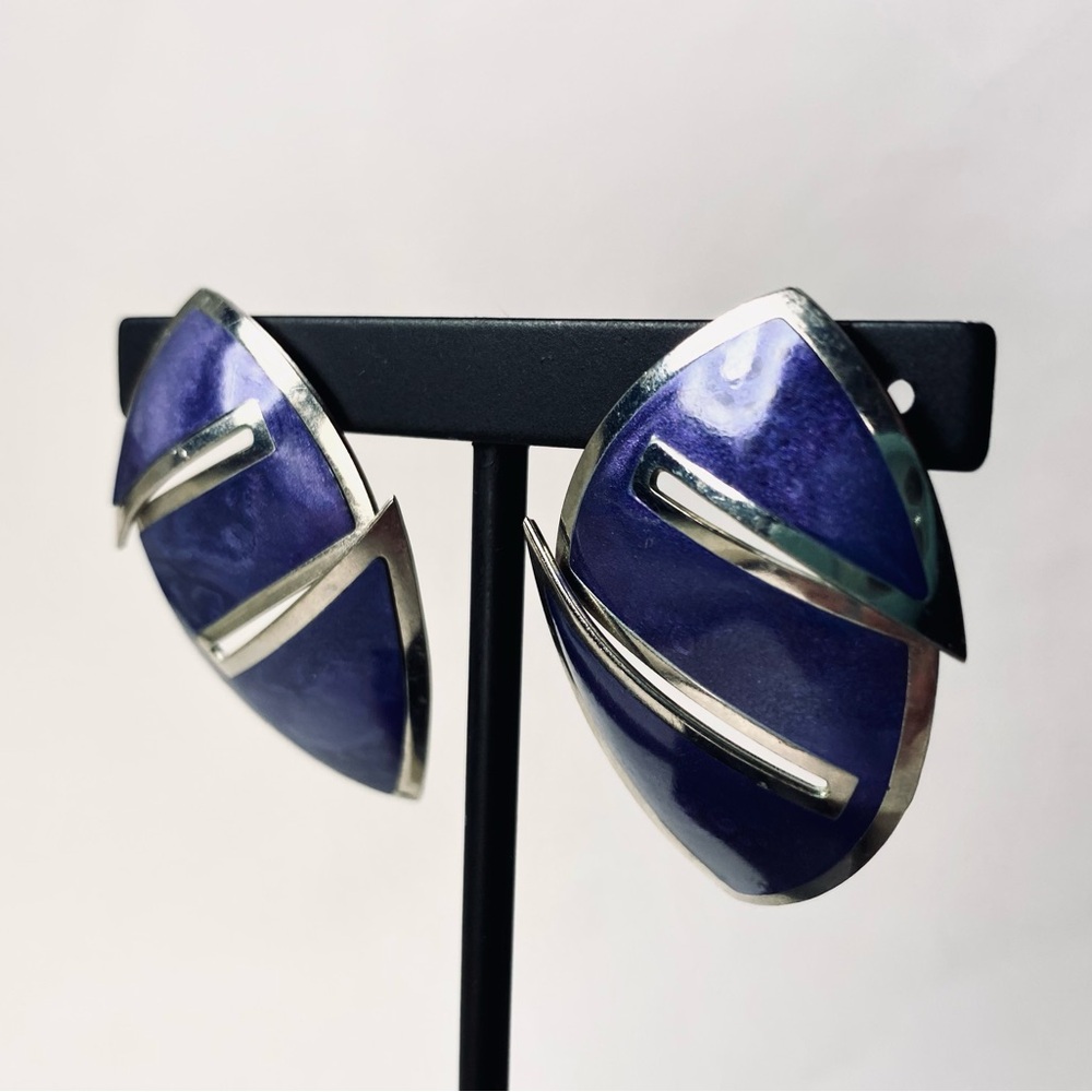 Vintage Retro Edgar Berebi Pierced Geometric Purple Silver Enamel Earrings